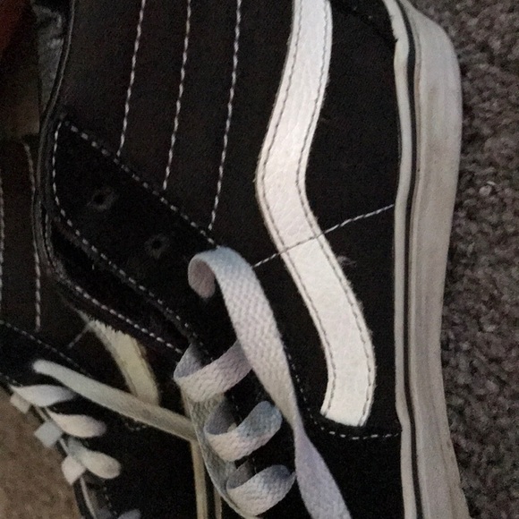 Vans - Picture 2 of 3